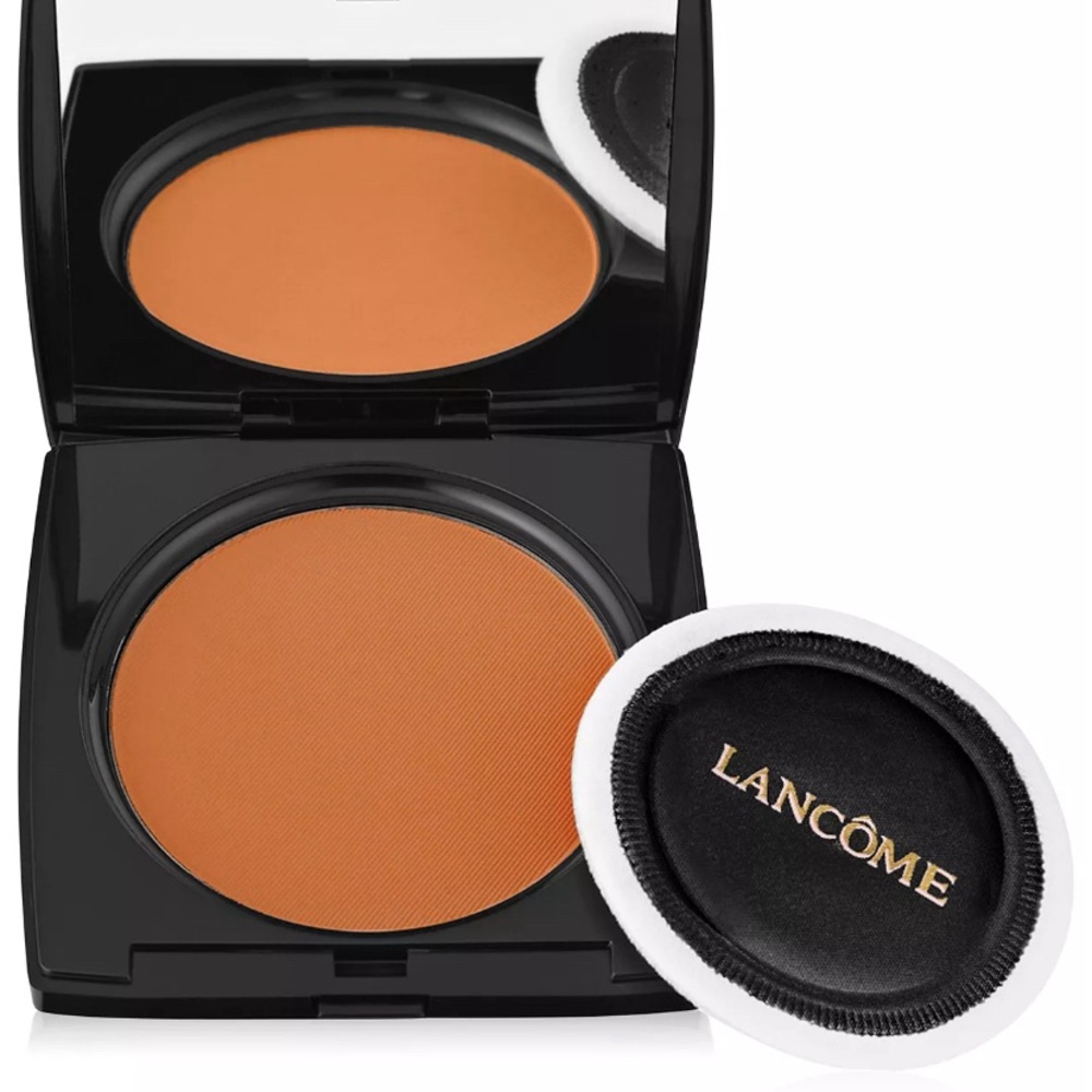 Lancôme
DUAL FINISH - Multi-tasking Longwear Powder
Foundation in 520 SUEDE (W)
